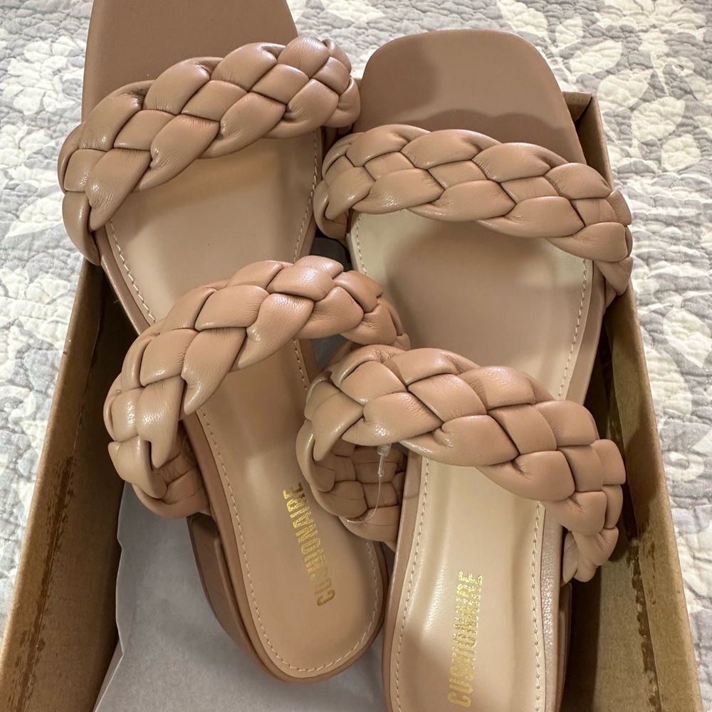 Women's Memory Foam Tan Braided Sandals Size 6 1/2 NEW